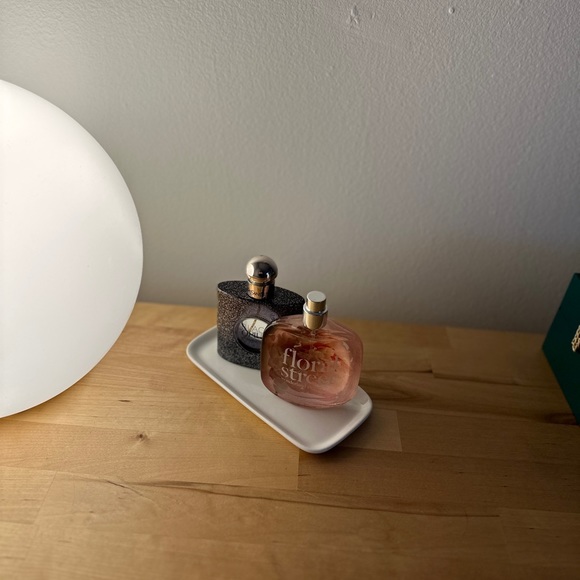 White Glass Soap Dish Trinket Tray - Picture 8 of 12